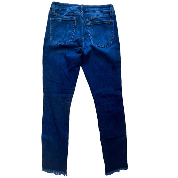 Joe’s Jeans Size 26 Distressed & Stretchy. Super comfortable!! - Picture 6 of 7